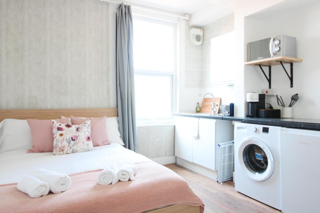 Lovely Studio Flats In Hackney Daire Londra Dış mekan fotoğraf